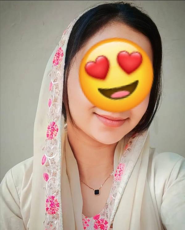 Private luxurious apartment I'm alone here 🏢 full service ❤‍🔥 my real picture attached 💯