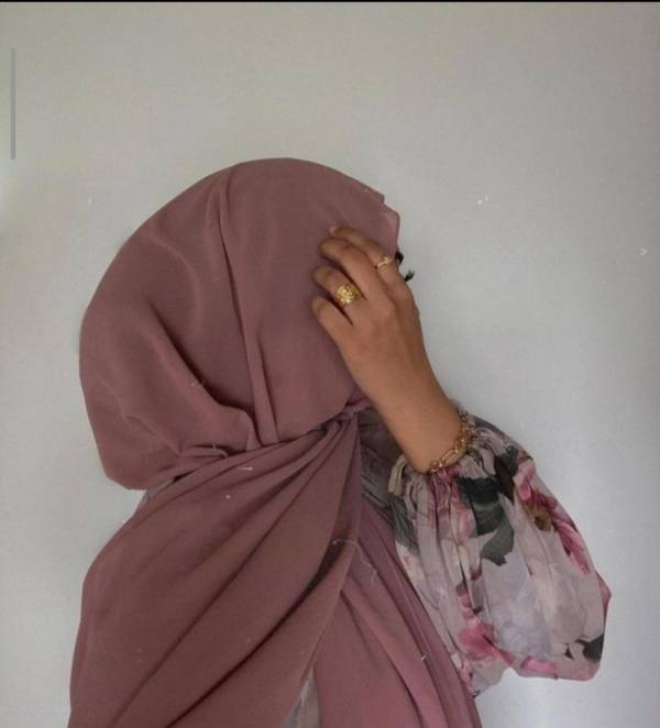 23 age real Muslim girl
