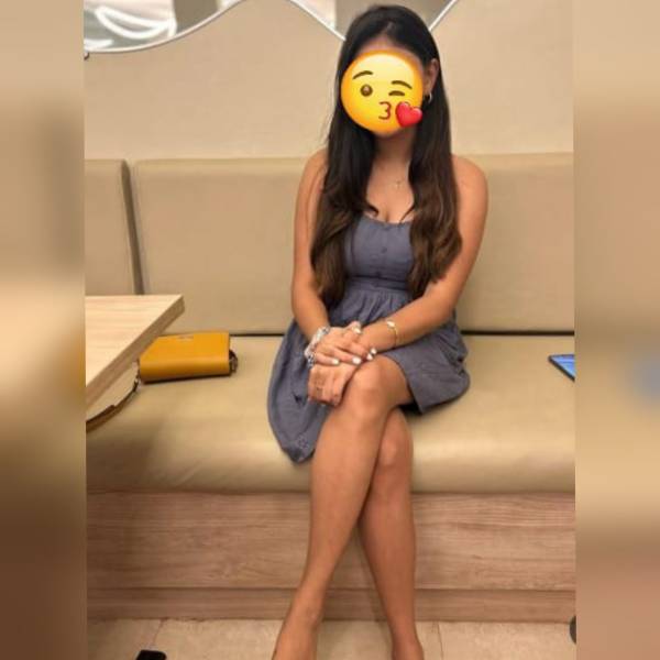 🔥Hot Tamil girl at ✅️Kollupitiya bambalapitiya wellawatte wallawaththa කොල්ලුපිටියේ බම්බලපිටියේ වැල්ලවත්ත🔥