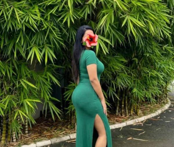 Nugegoda Narahenpitiya Sexy Beautiful Girl Full Service
